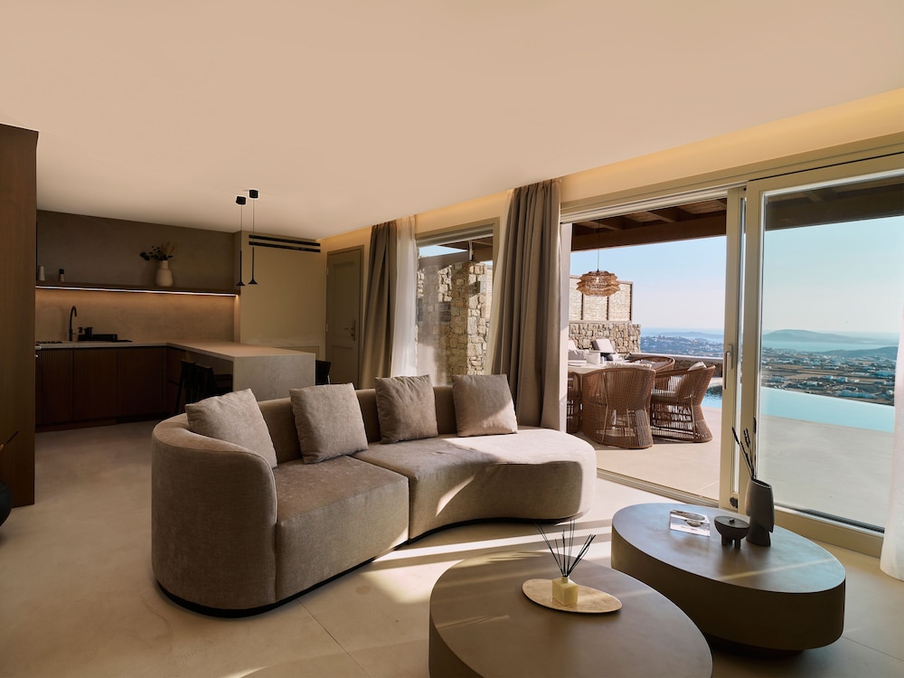 Kounoupas Complex by Mykonos Rocks
