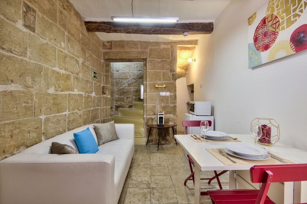 Vallettastay Standard Apartments