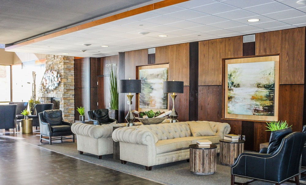 King's Pointe Waterpark Resort - Property Image 25