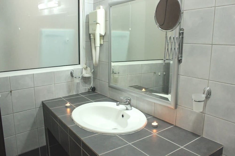 Elizabeth Suites, photo 23