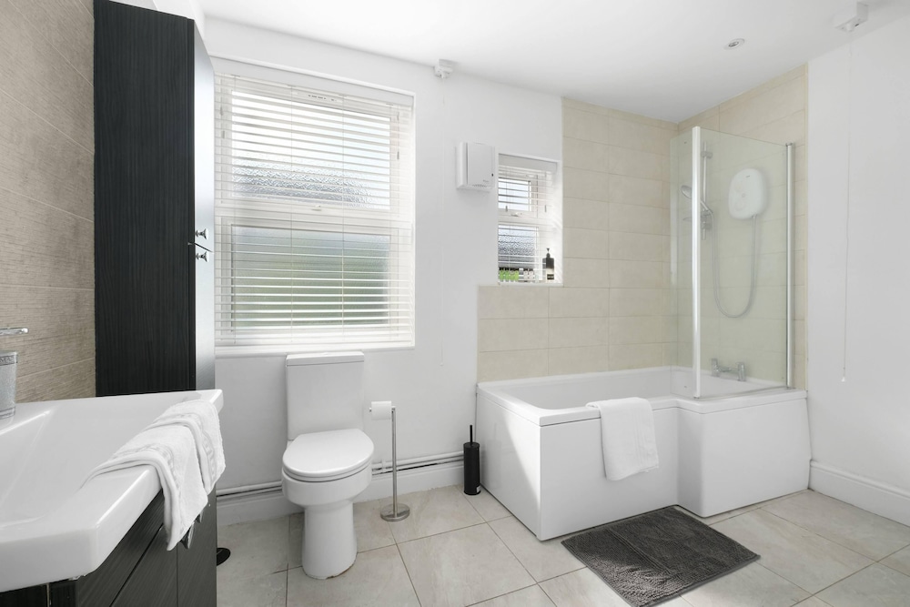 Radford 3 Bedroom and 1 Bathroom House