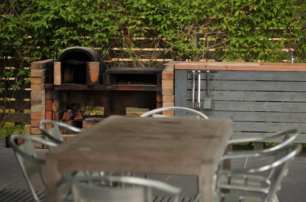 GARDEN SHED