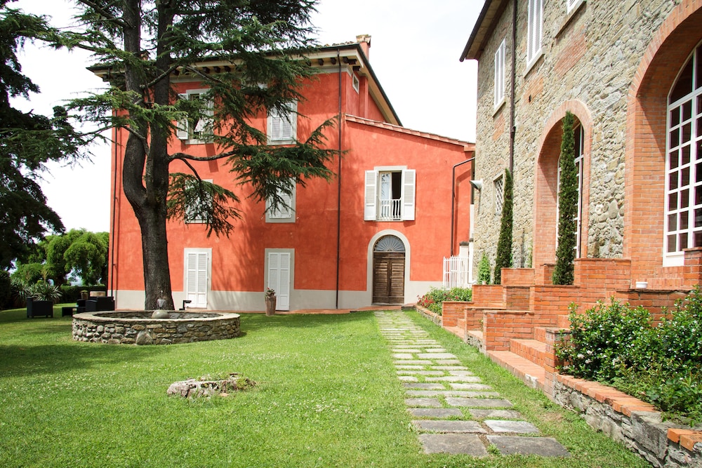 Photo 47