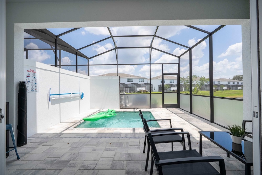 Family Friendly w Pool Near Disney at Serenity 1420