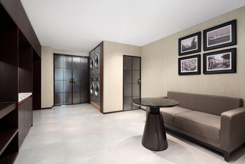 Days Hotel by Wyndham Urumqi Pingchuan Road