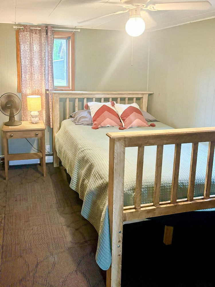 Portage Lakeside Cabins
