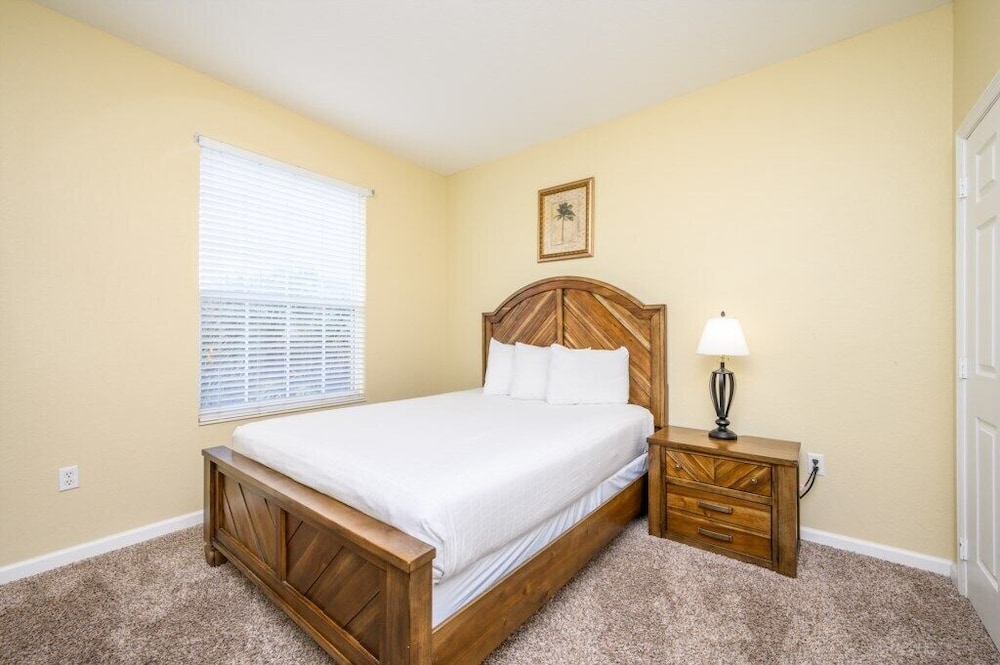 New Listing Beautiful Condo, Vista Cay - 3017