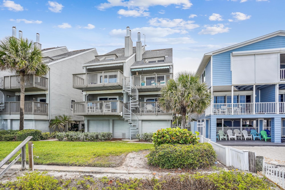 Pelican Pointe 2A