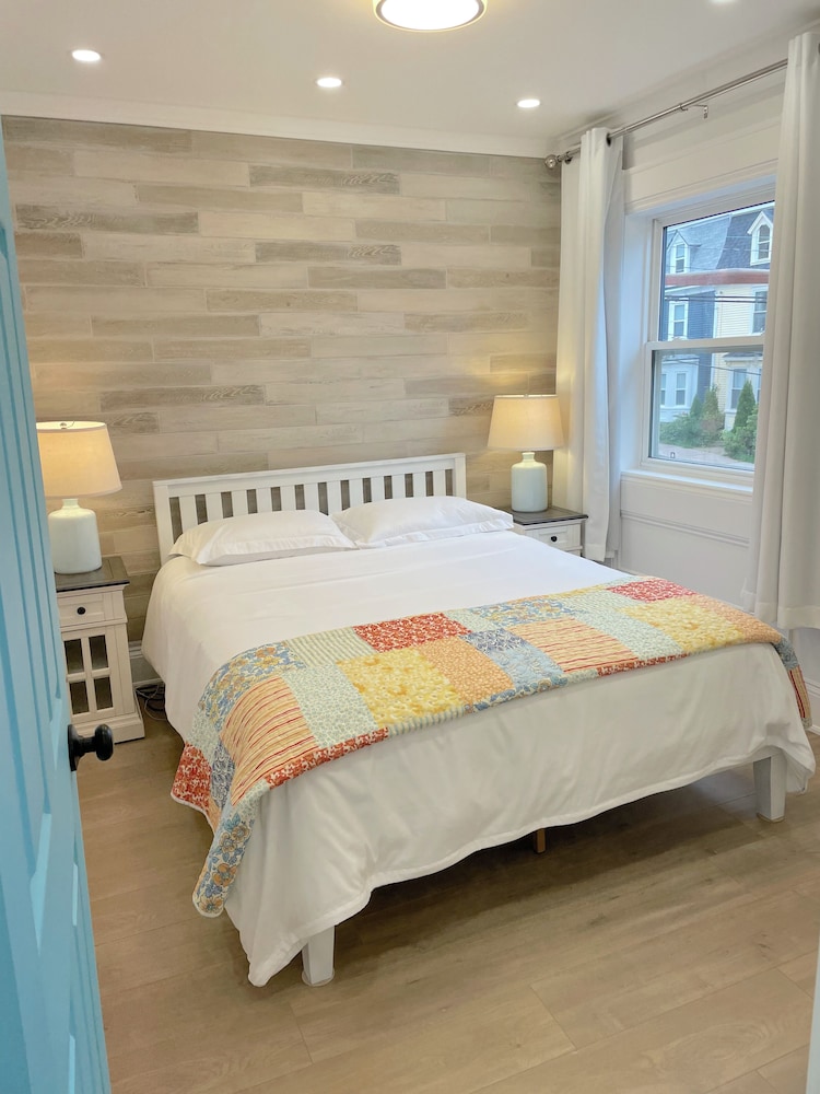 HarbourGate Condos & Studios, photo 10