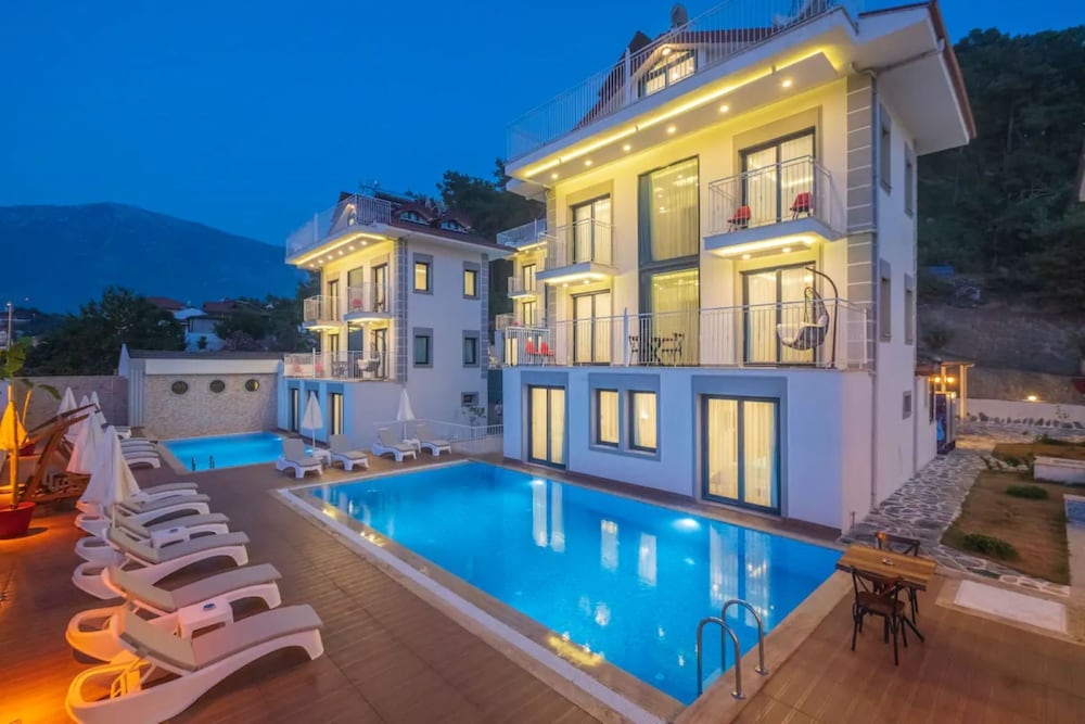 Monastery Suites Hotel - Image 26