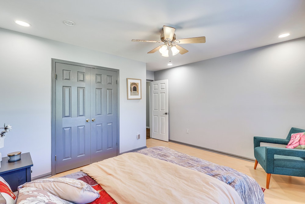 Hot Tub & Pool: Family Home 5 Mi to Princeton!