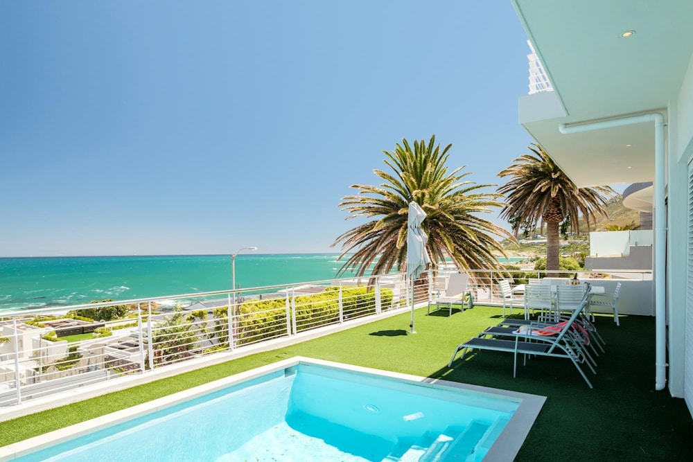 Camps Bay Villa w Views Pool Sapphire Tide Retreat