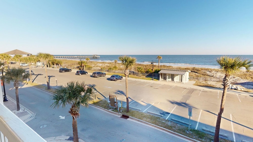 Pelican Point by Tybee Vacation Rentals