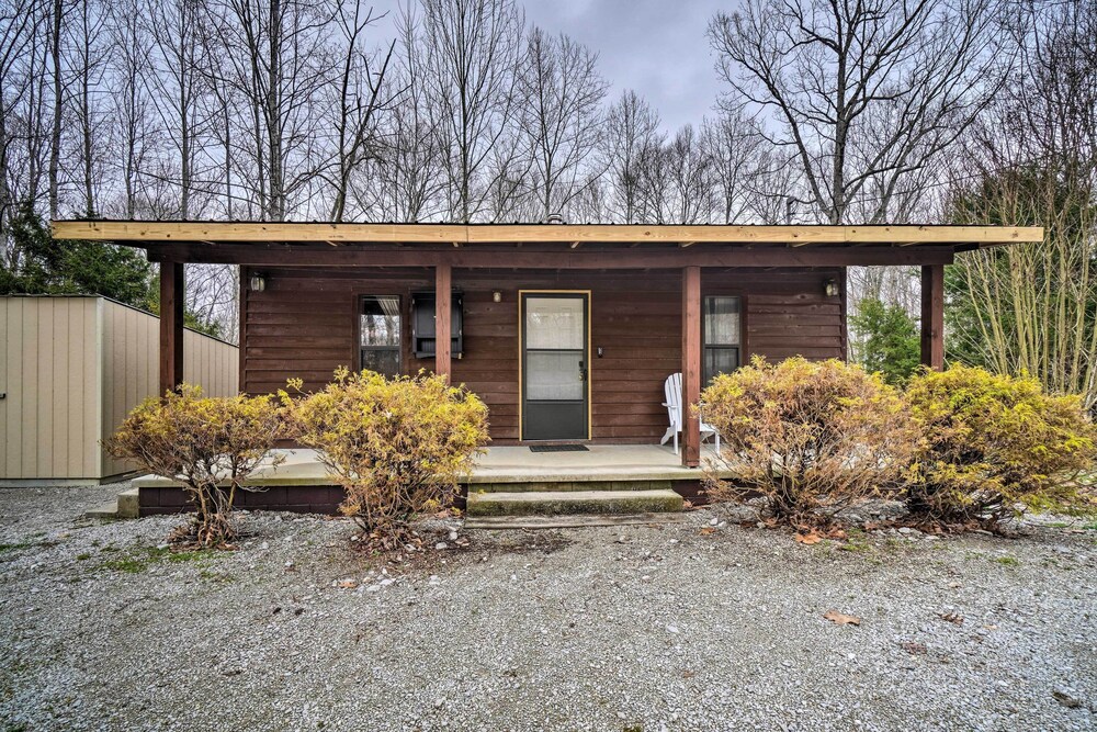 Cozy Tennessee Cabin Rental - 1 Mi to Lake view 3