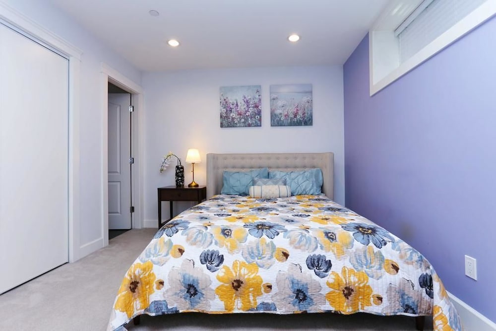 Central Cozy 1bdr Suite by Elevate Rooms view 4