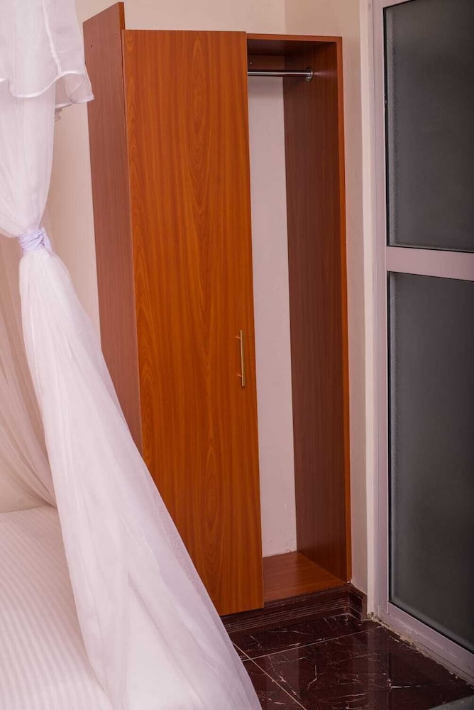 Lux Suites Summerlake Apartments Kisumu