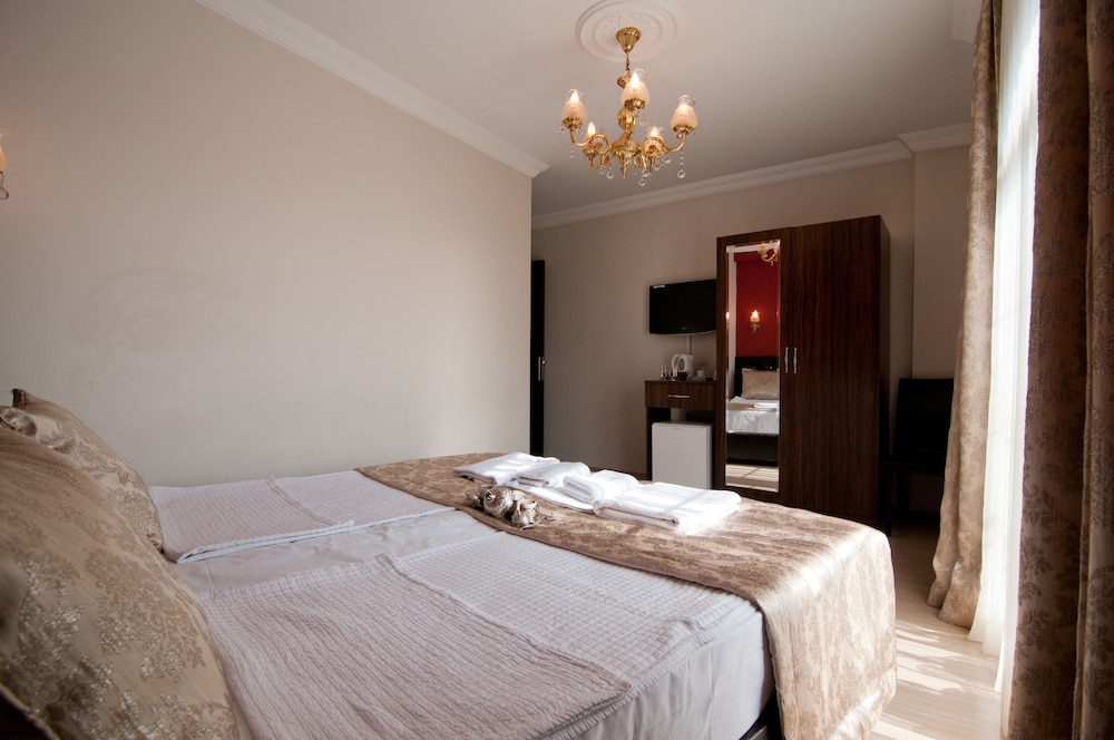 Magnificent Otel - Image 11