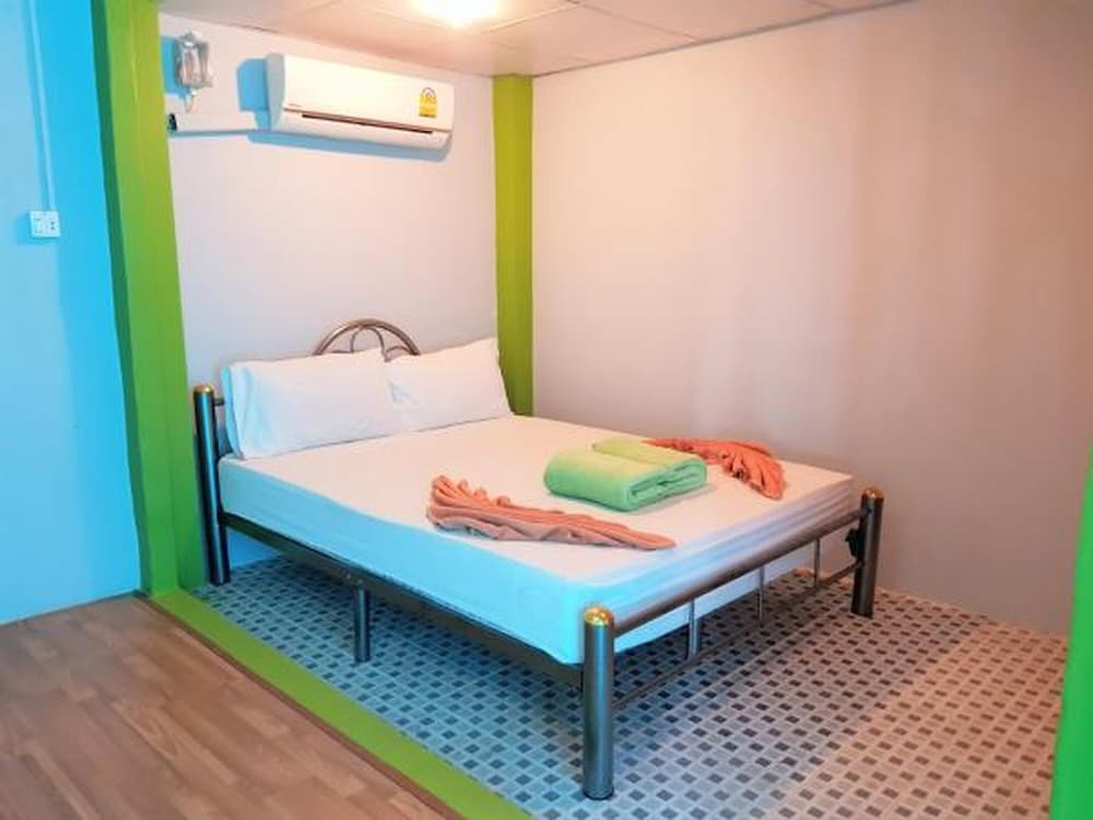 Zone6 Coworking Beach Apartment
