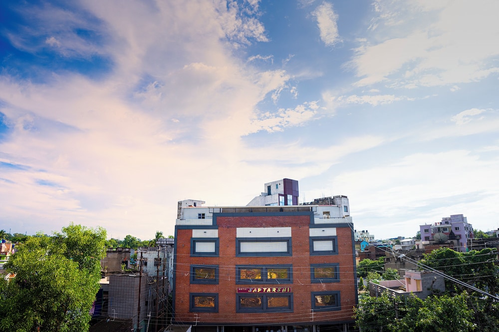 Hotel Saptarshi