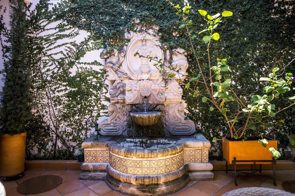 Hotel Boutique Casa Alegre Art Gallery