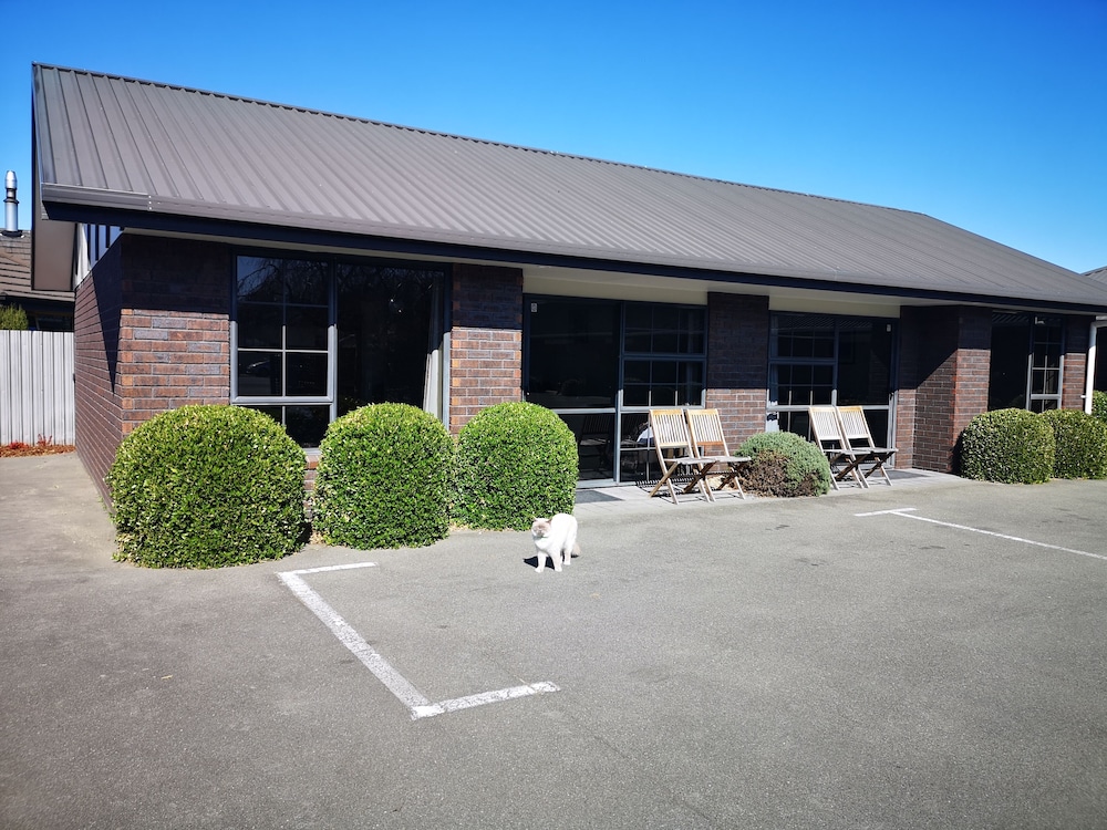 Aston Court Motel Blenheim