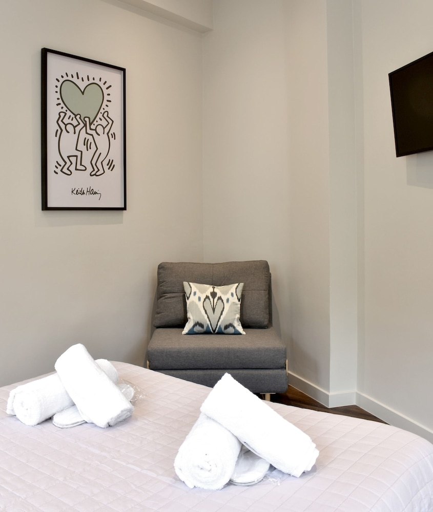 Siga-siga Luxury Acropolis Apt
