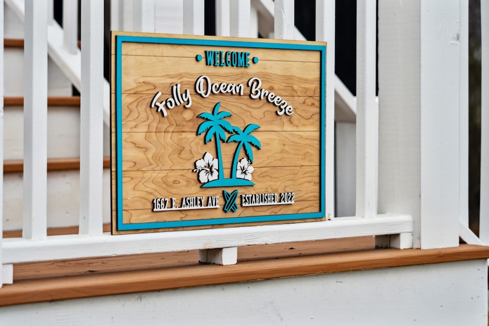 Oceanfront w Pool Panoramic Deck Views 5bdr Folly Ocean Breeze by Avantstay