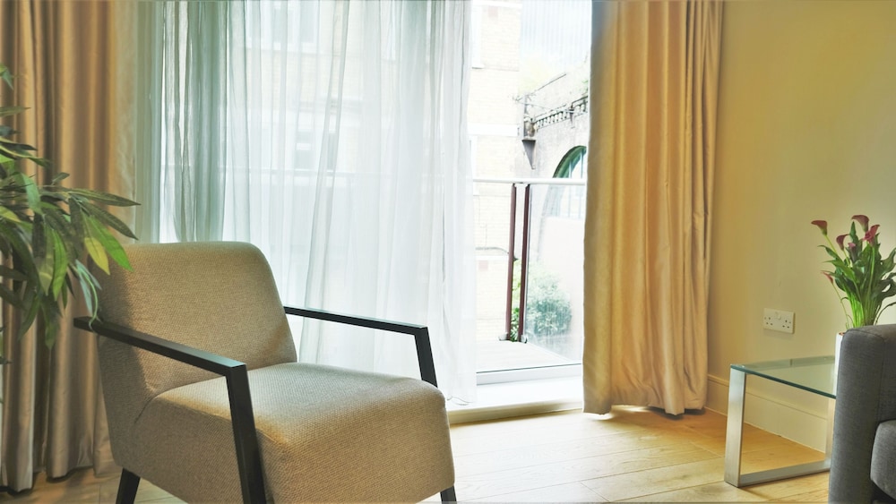 Accomodo London Southbank - Spacious & Elegant Apartments near Big Ben & London Eye