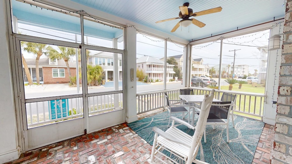 15 17th Street by Tybee Vacation Rentals