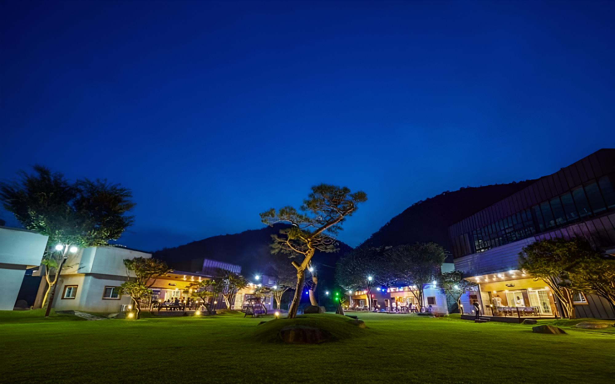 Cheongju Okhwayongsojelpyeong Pension