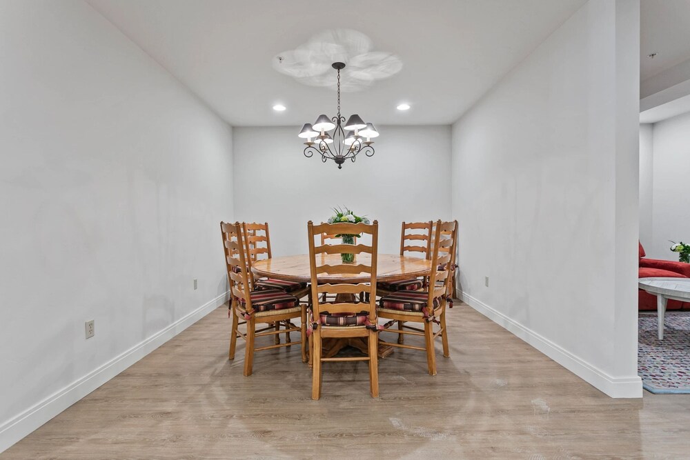 Trail's End Lodge at Deer Valley Resort - Two Bedroom Residence with Den and Spa #103 2 Condo