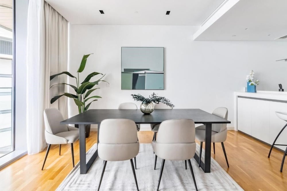 Sea View 2BR Bluewaters — dining