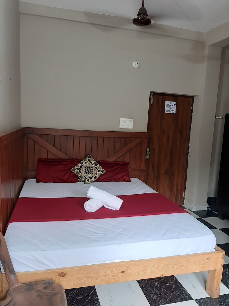 Casa Almeida Guest House