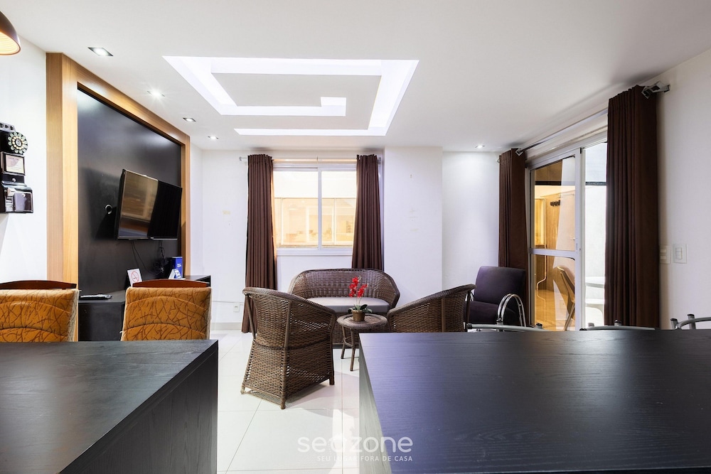 Apartment w/ Barbecue Grill and Jacuzzi Ccg1403
