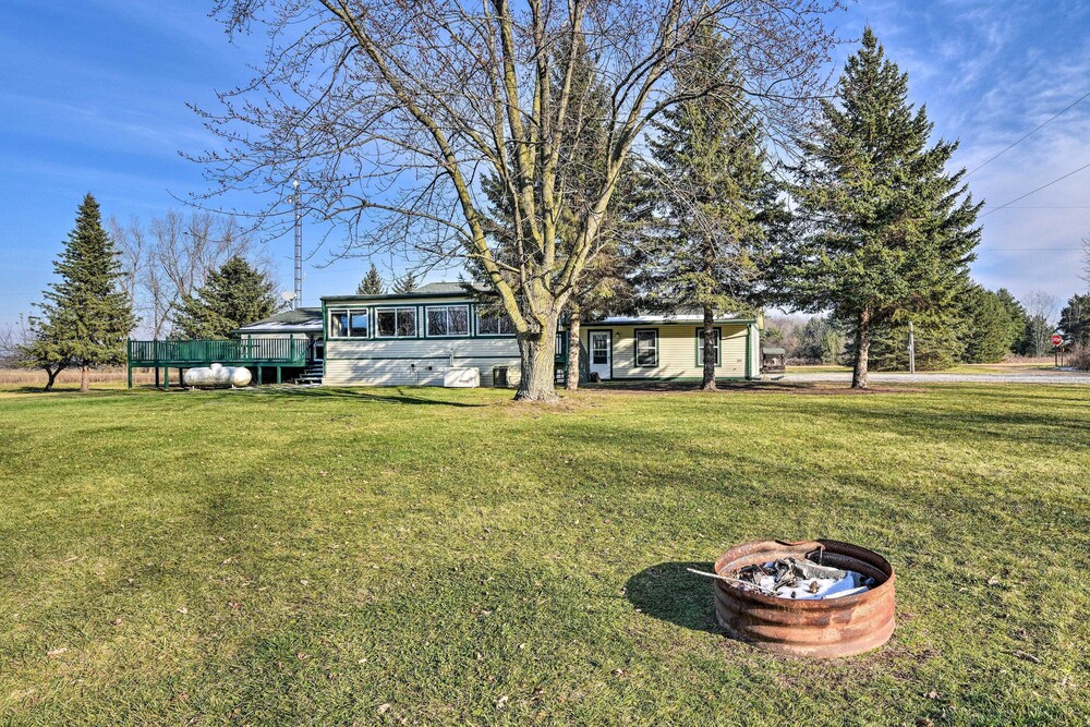 Cozy Cass City Retreat w/ Spacious Deck! - Property Image 9