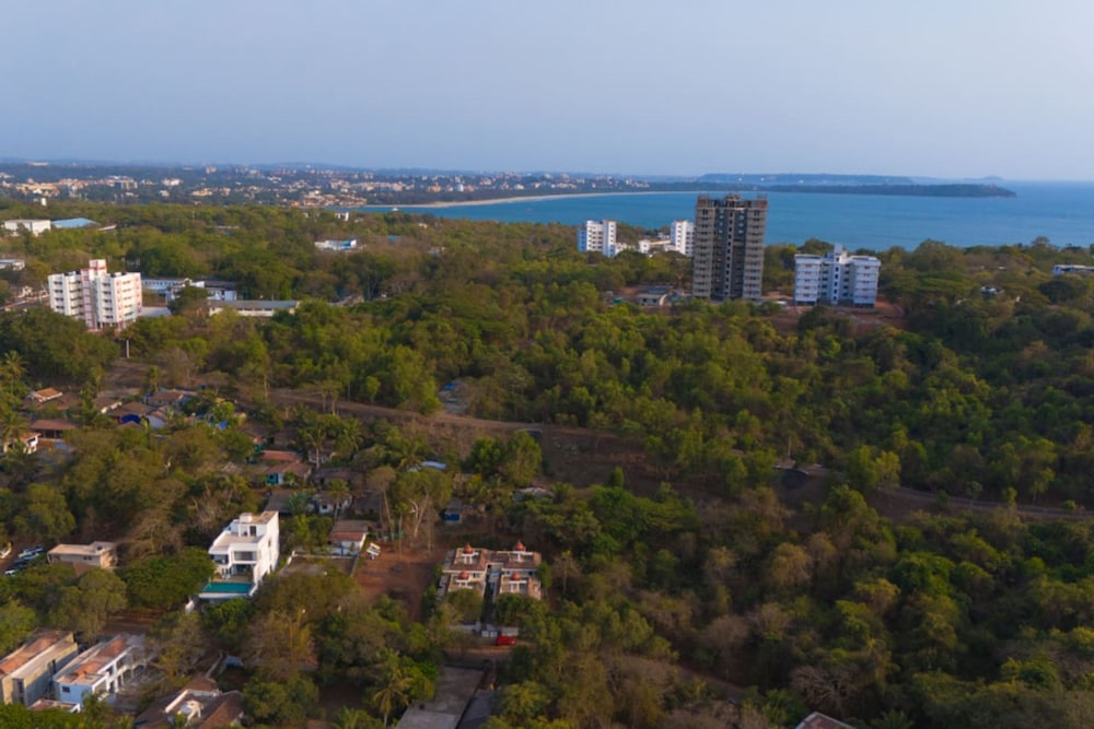 Lux 4bhk w Elevated Pool 3km to Beach Lazy Duck