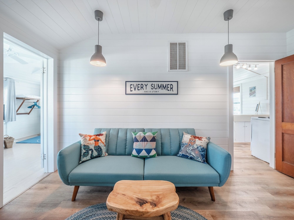 Cottage at Scotch Bonnet by Carolina Retreats