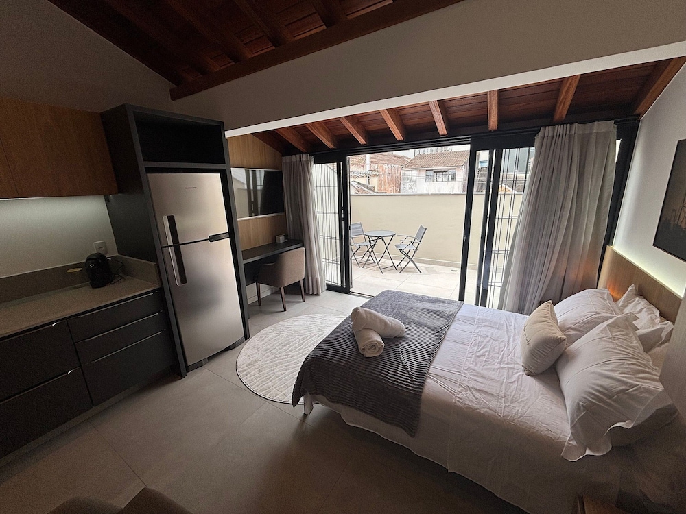 Complete Studios in Downtown Floripa - CMA