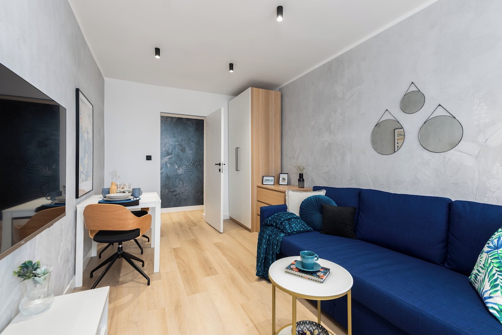 Gold - by Kairos Apartments