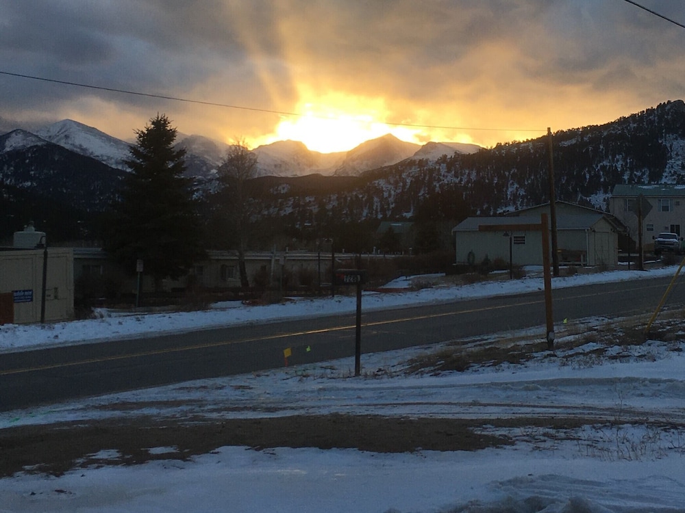 Colorado Cottages