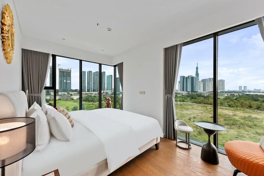 The Metropole - Horizon View Riverside