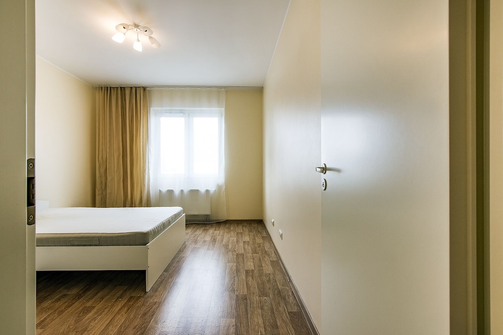 Apartment on Vasilyevsky Island 3 view 3
