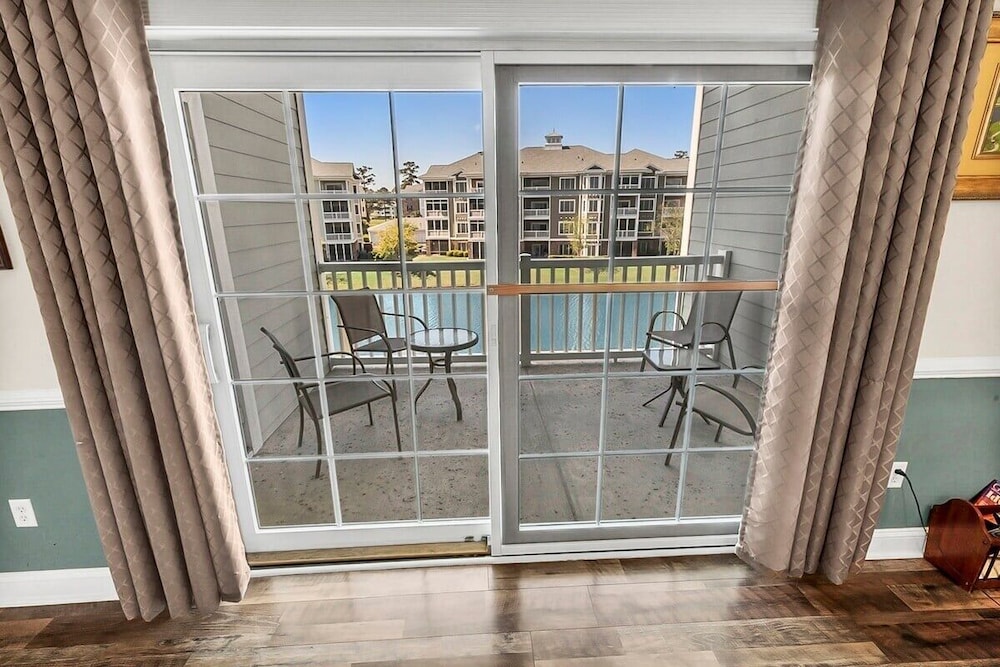 Magnolia Point Magnolia Lake 4817-303 2 Bedroom Condo