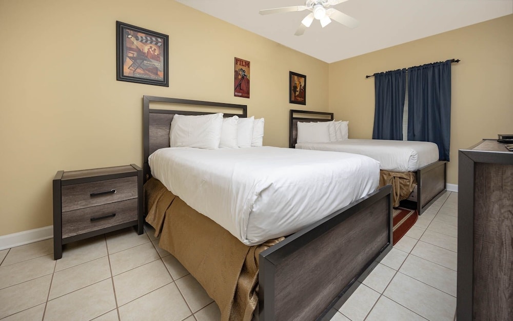 Phoenix X 1204 3 Bedroom Condo