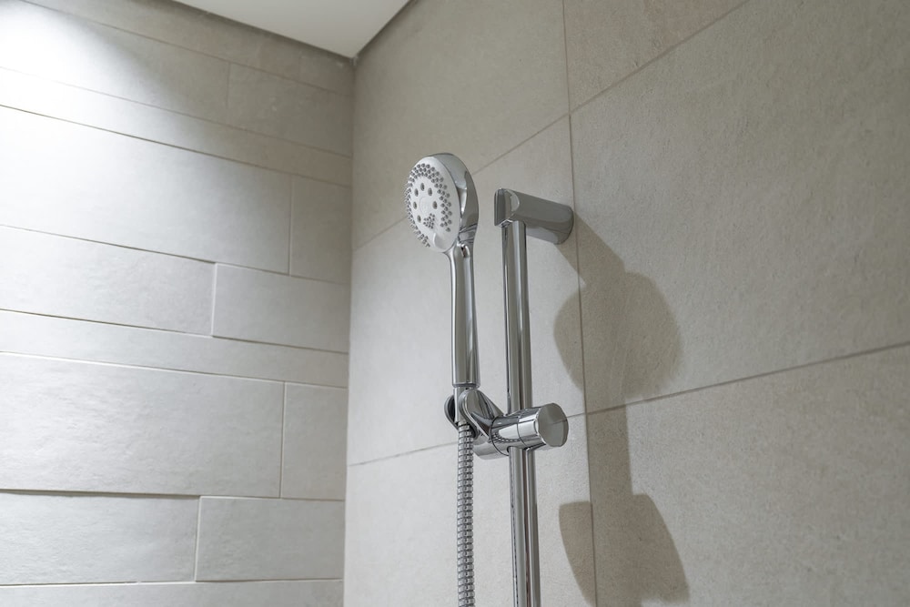 Homey Studio Apartment Perfect for 2 at Azizi Riviera 46