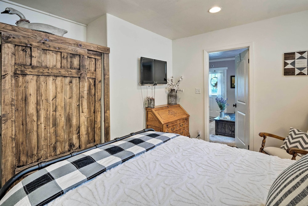 Charming Lake Travis Cottage 20mi to Dtwn Austin - Property Image 26