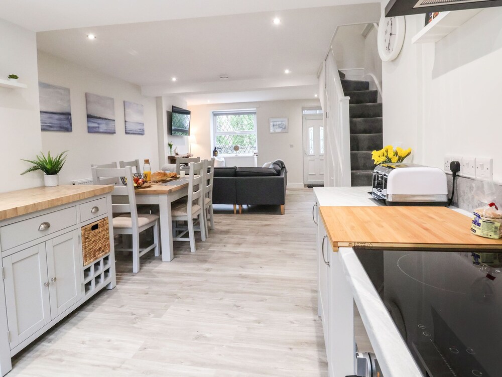 4 Railway Terrace