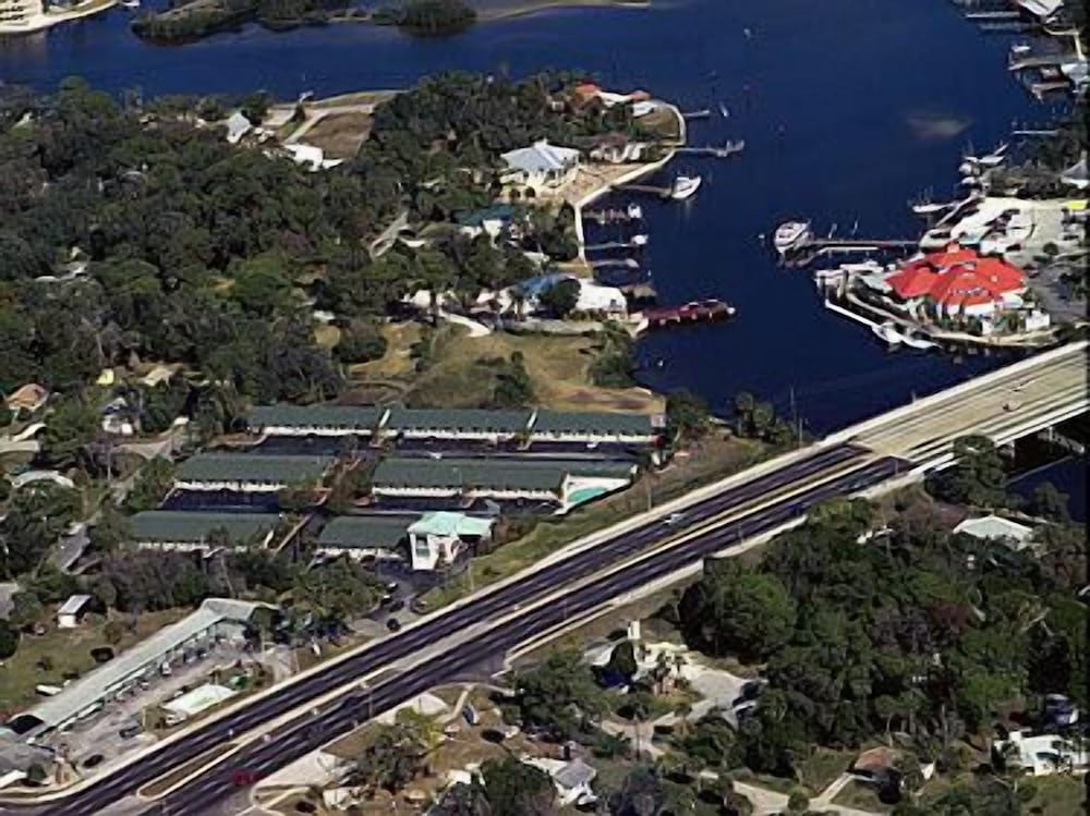 River Side Inn