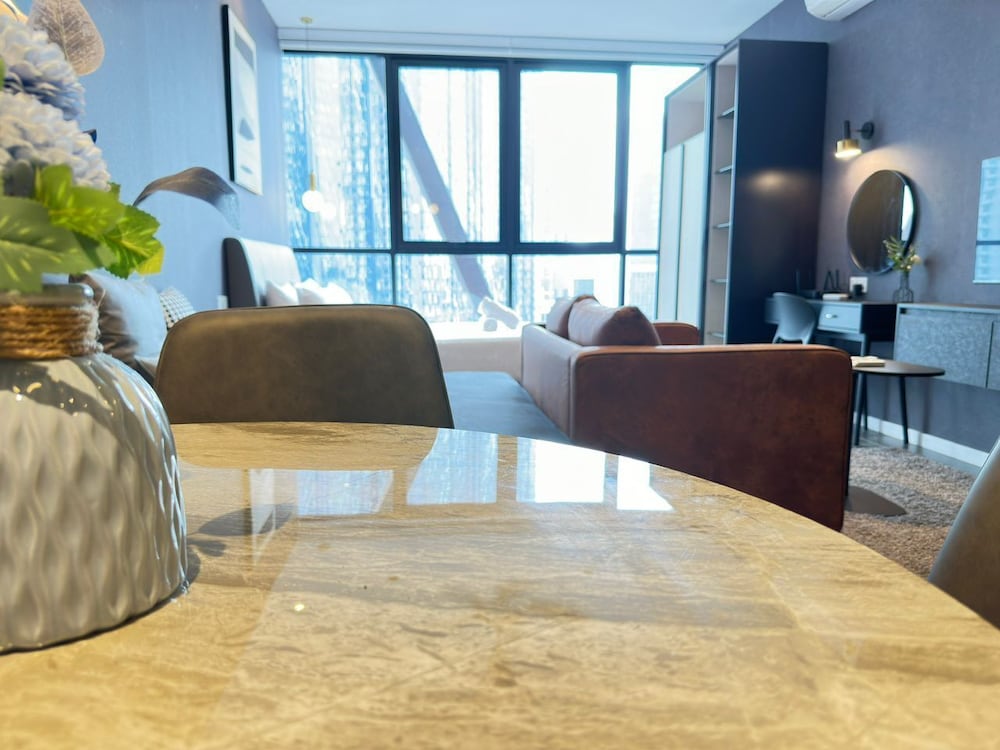 Scarletz Suites KLCC by Purple Orchid