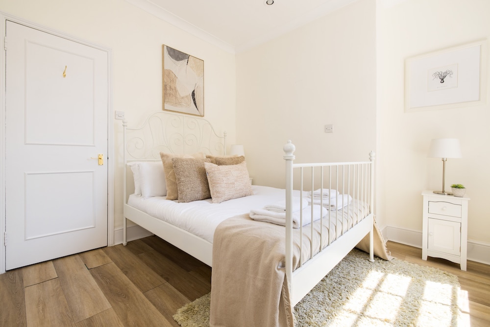 The Pimlico Apartments